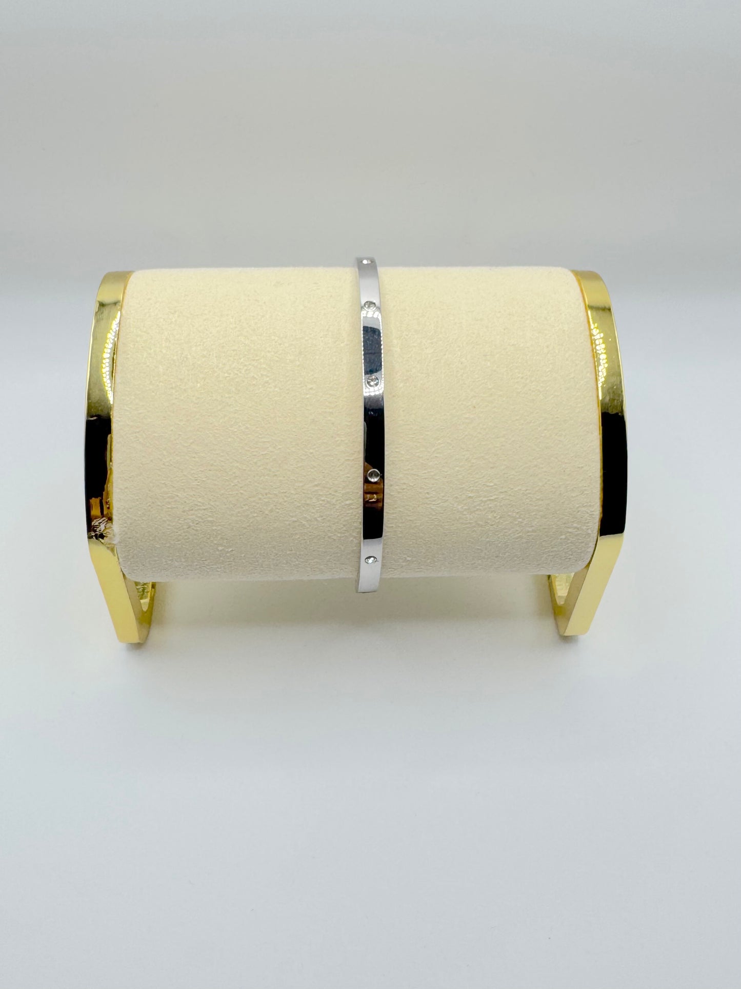 ELENOR BANGLE SILVER