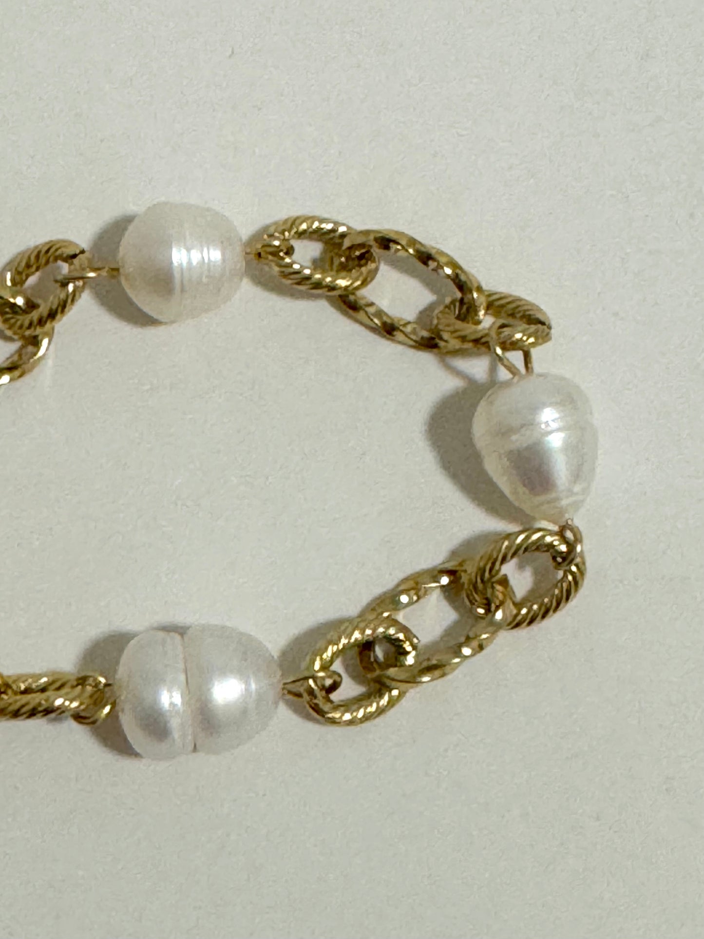 LOLA PEARL BRACELET