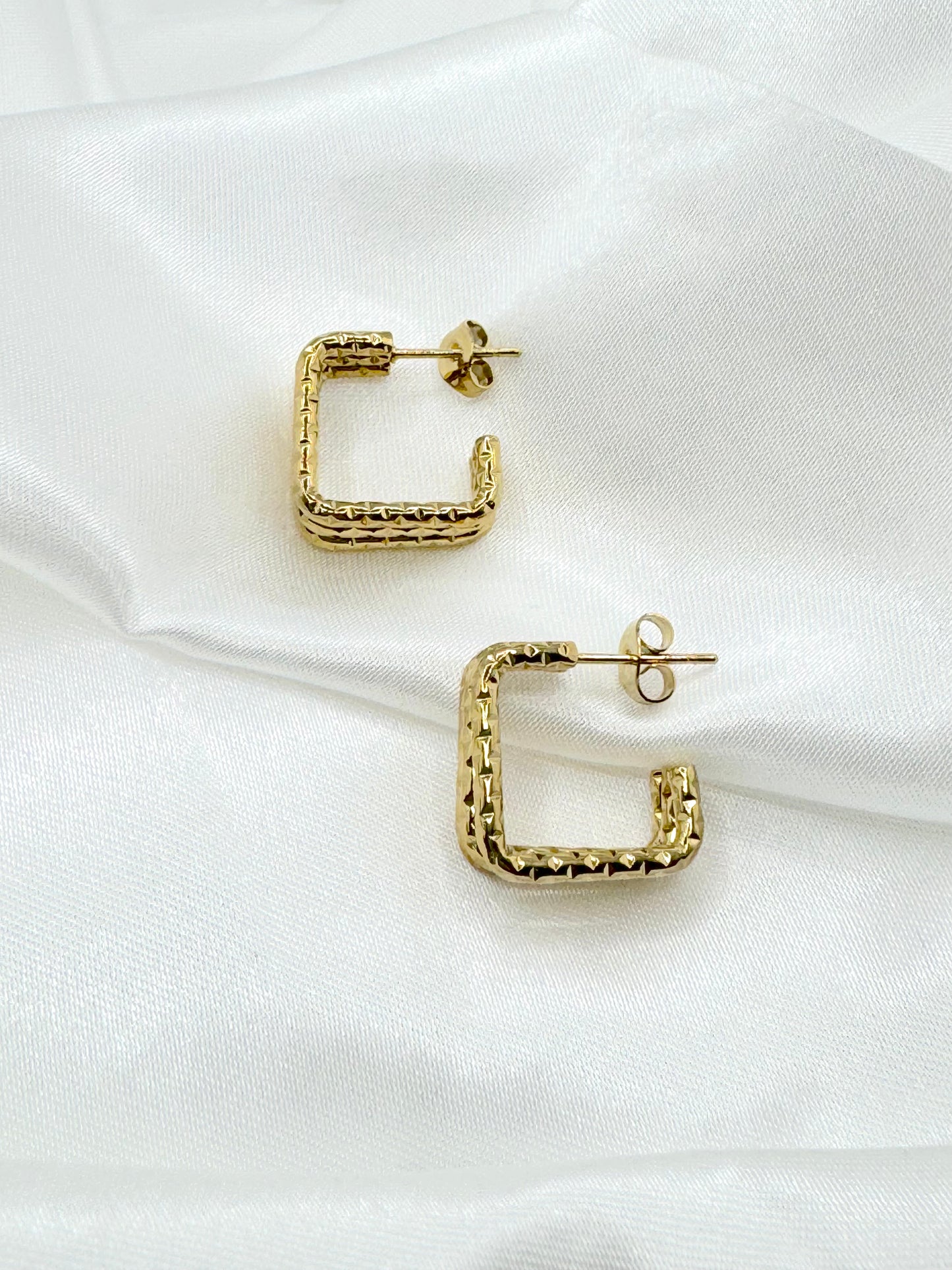 ANGGUN EARRING