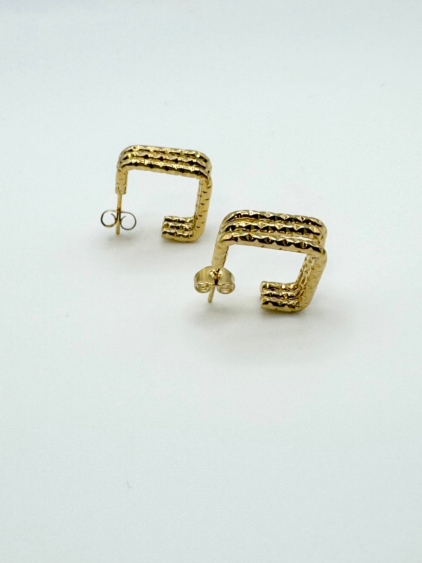 ANGGUN EARRING