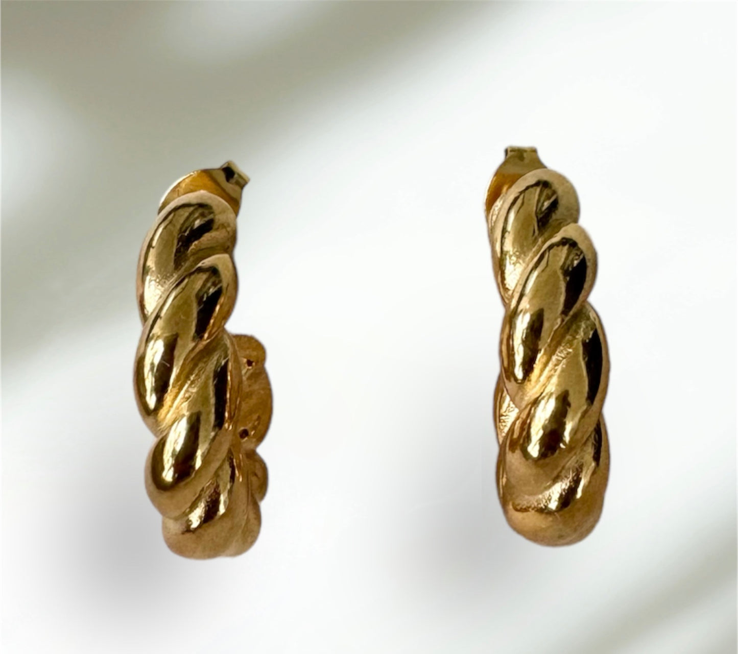 TWISTS EARRING